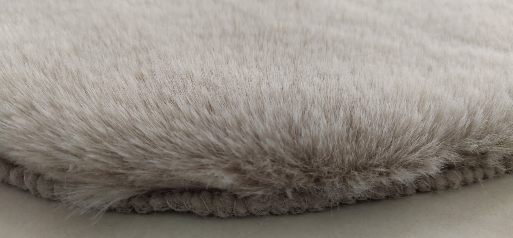 Premium Fluffy Carpet Design