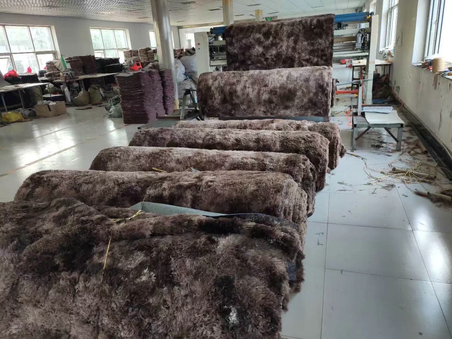 Premium Fluffy Rug Design